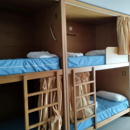 Gbc Caldas ホステル